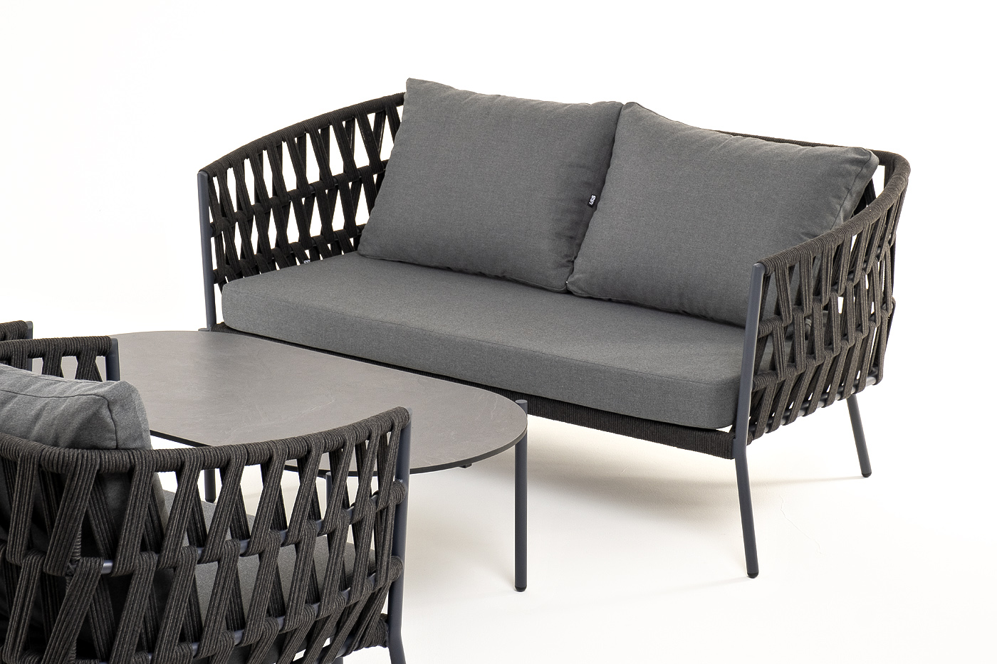 фото "диего" лаунж-зона 4-местная плетеная из роупа (веревки), каркас алюминиевый темно-серый, роуп темно-серый