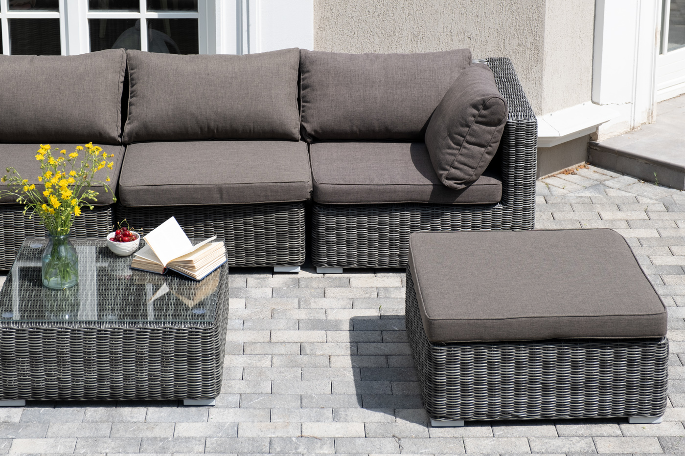 фото "лунго" трансформирующаяся лаунж-зона из искусственного ротанга, цвет графит