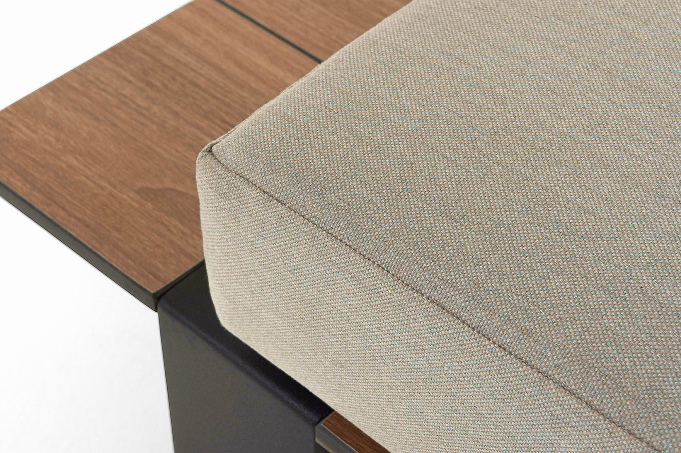 фото "тулон" правый модуль, каркас алюминий, hpl "дуб", черный муар, ткань бежевая 15052