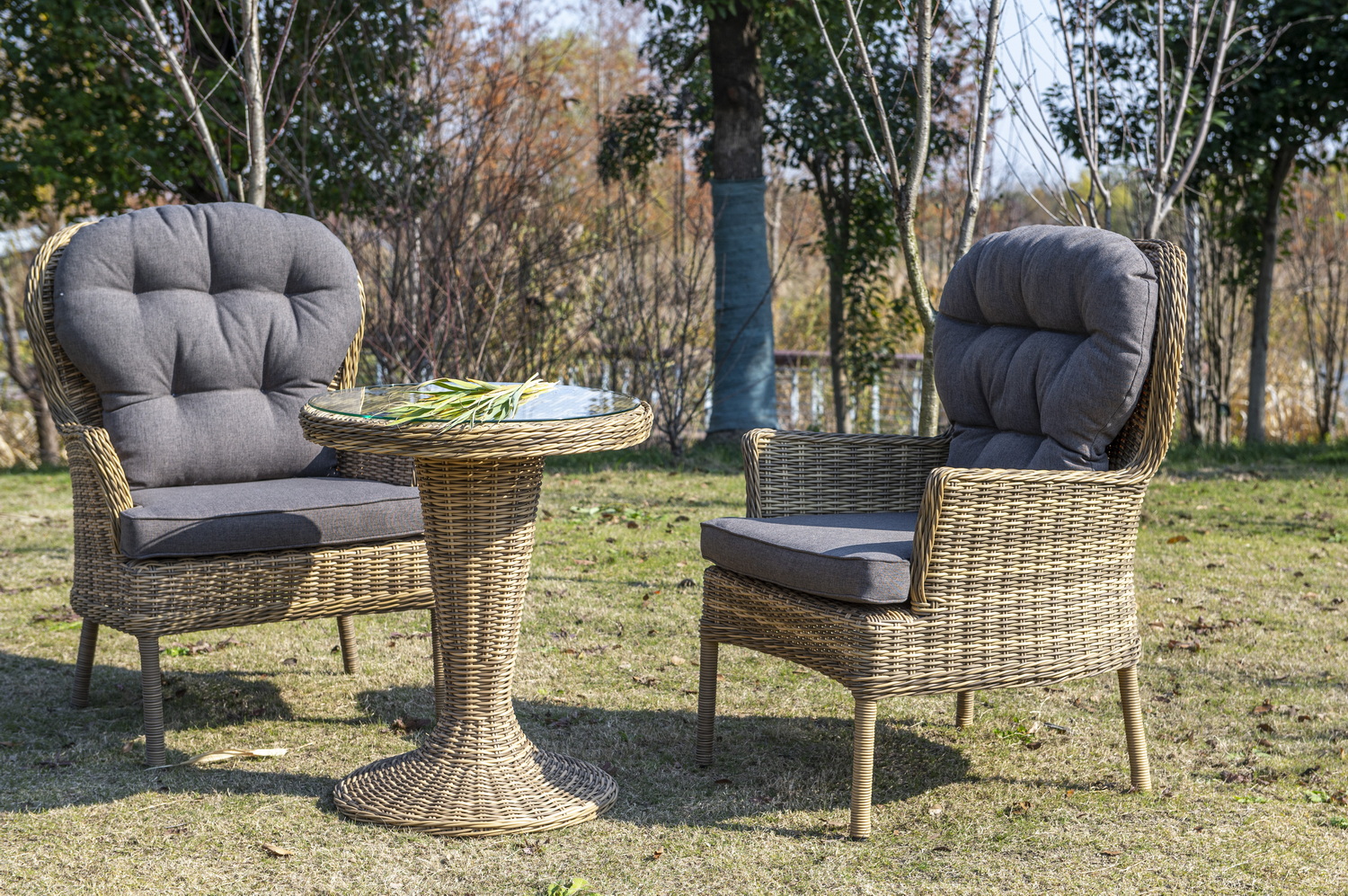 фото "леванте" стол круглый из искусственного ротанга, цвет соломенный