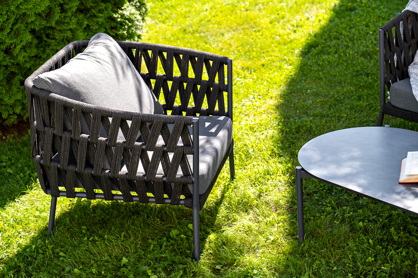 фото "диего" лаунж-зона 4-местная плетеная из роупа (веревки), каркас алюминиевый темно-серый, роуп темно-серый