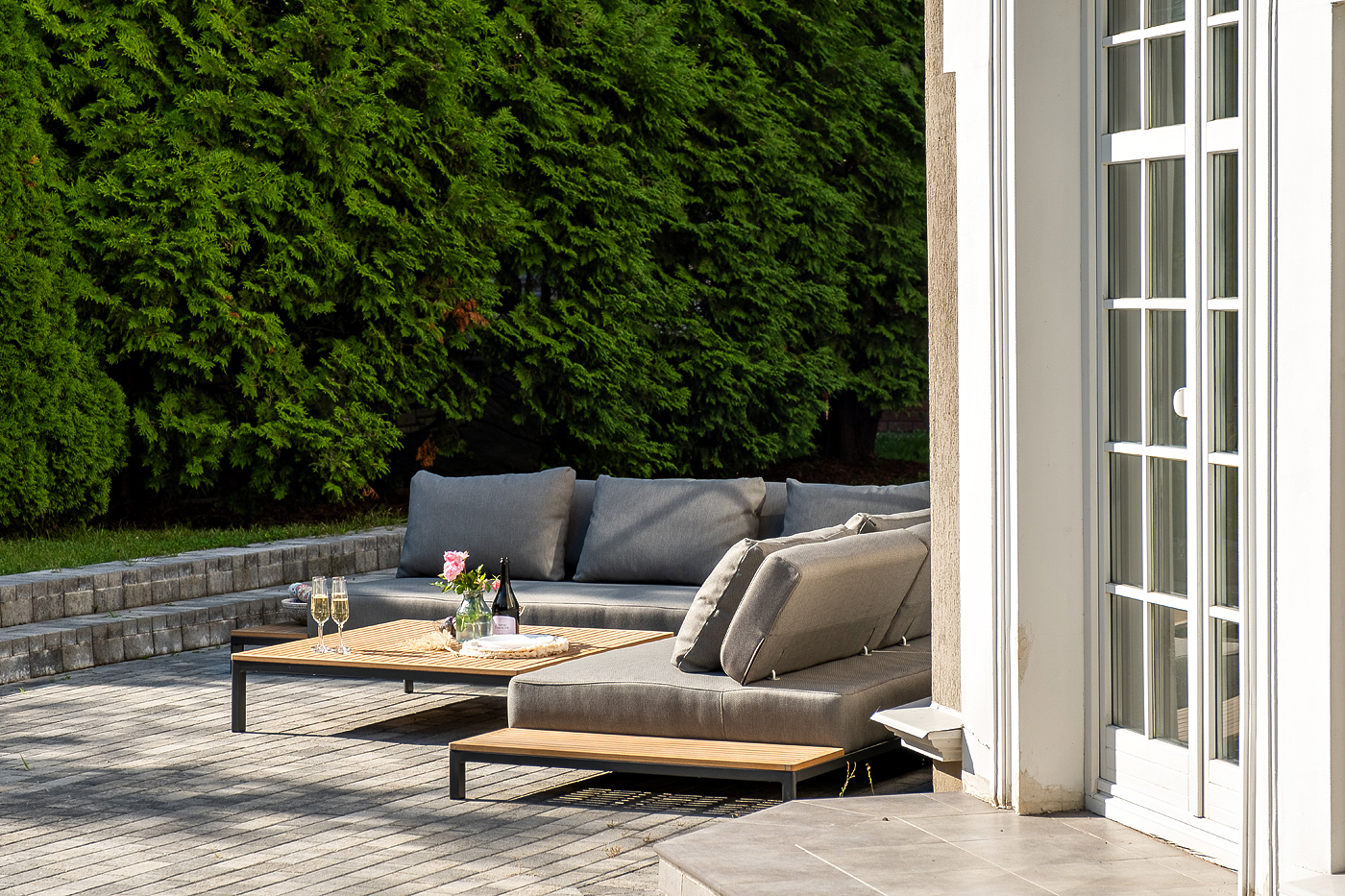 фото "амальфия" трансформирующаяся лаунж-зона из алюминия, цвет графит