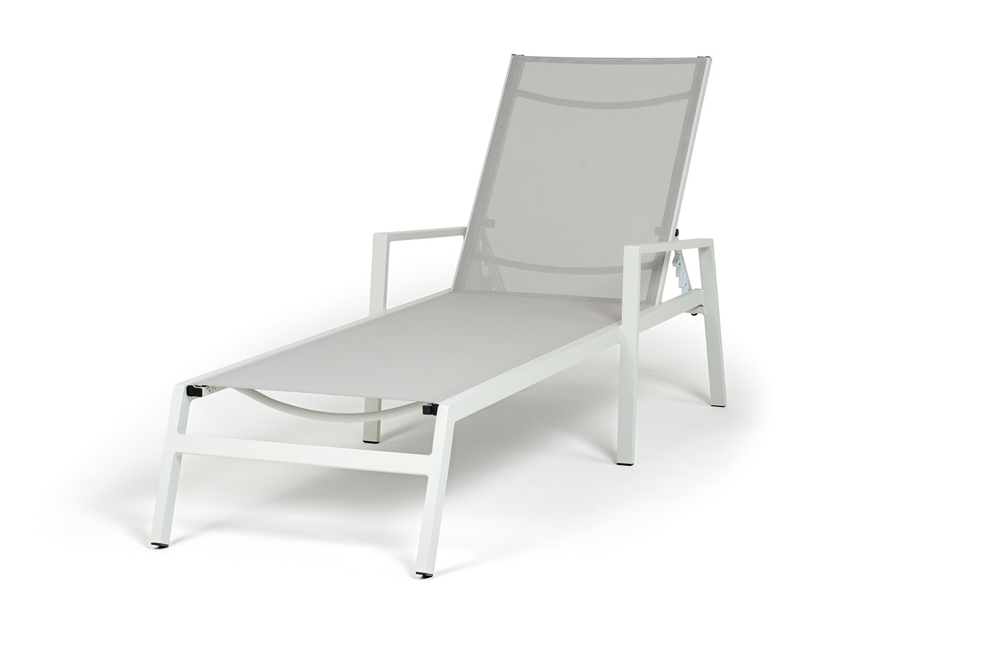 фото "парма" шезлонг из алюминия темно-серый (ral7024) муар, ткань текстилен серая