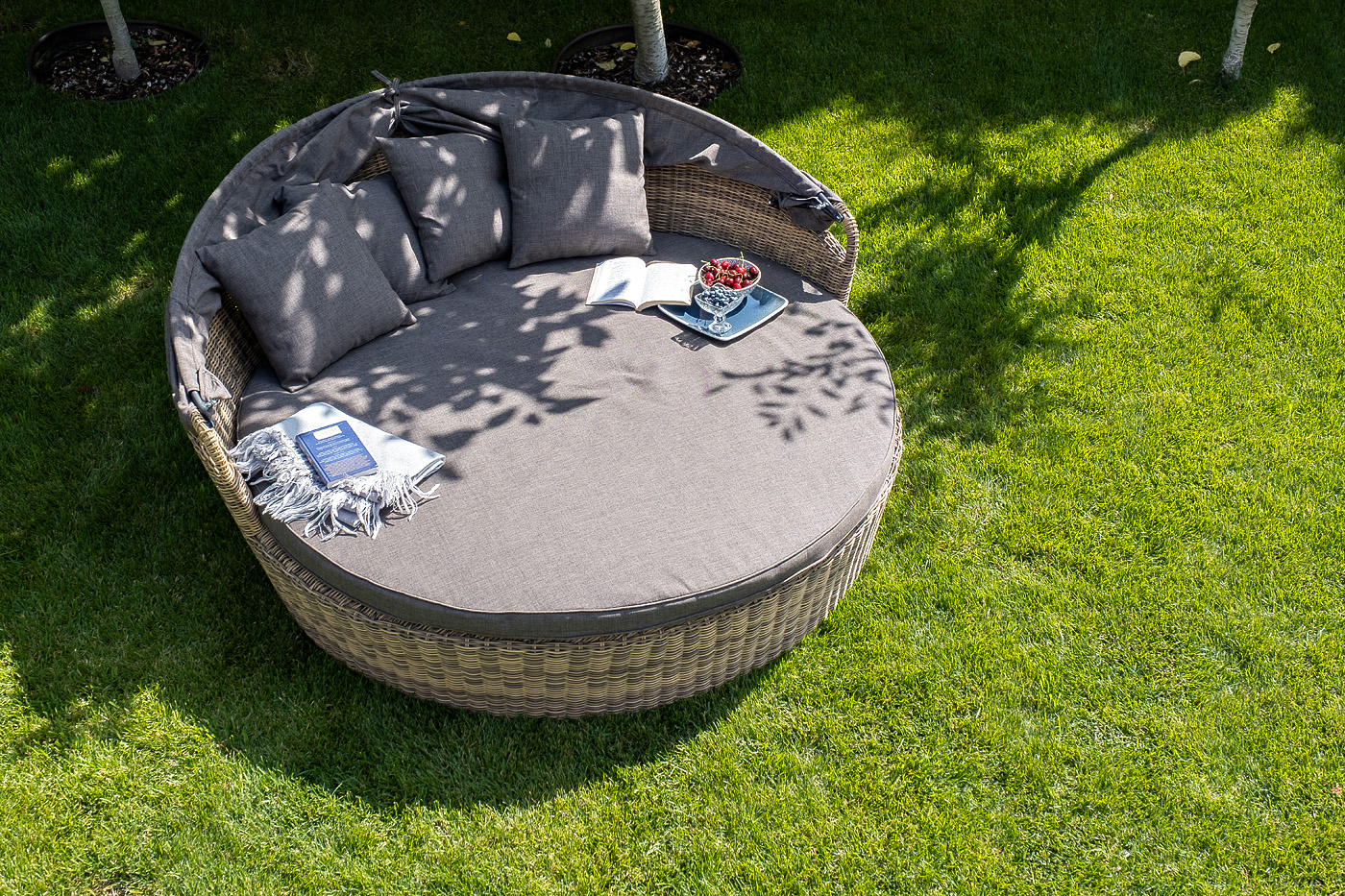 фото "стильяно" плетеная кровать круглая, цвет соломенный