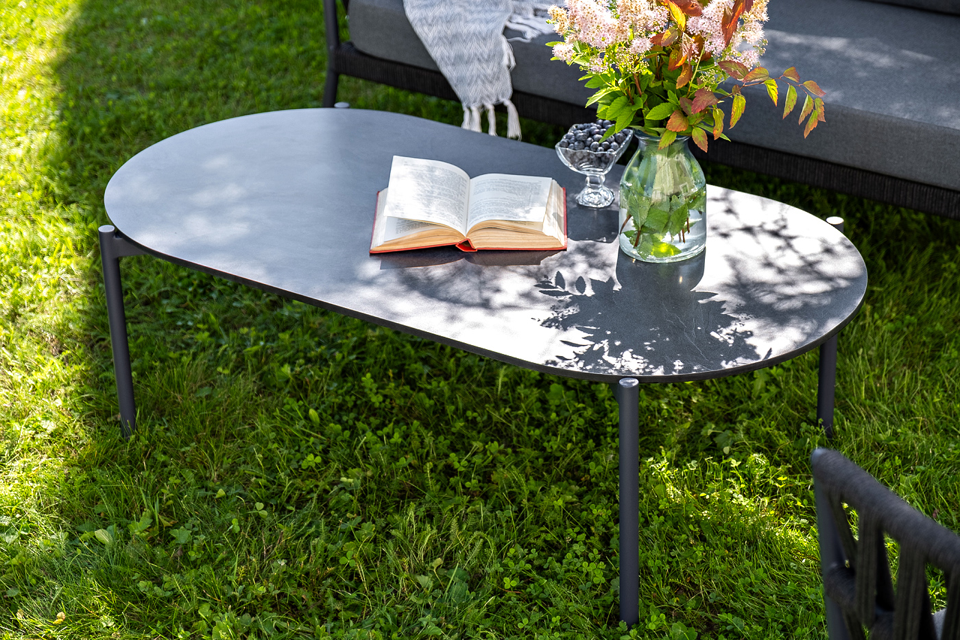 фото "диего" лаунж-зона 4-местная плетеная из роупа (веревки), каркас алюминиевый темно-серый, роуп темно-серый