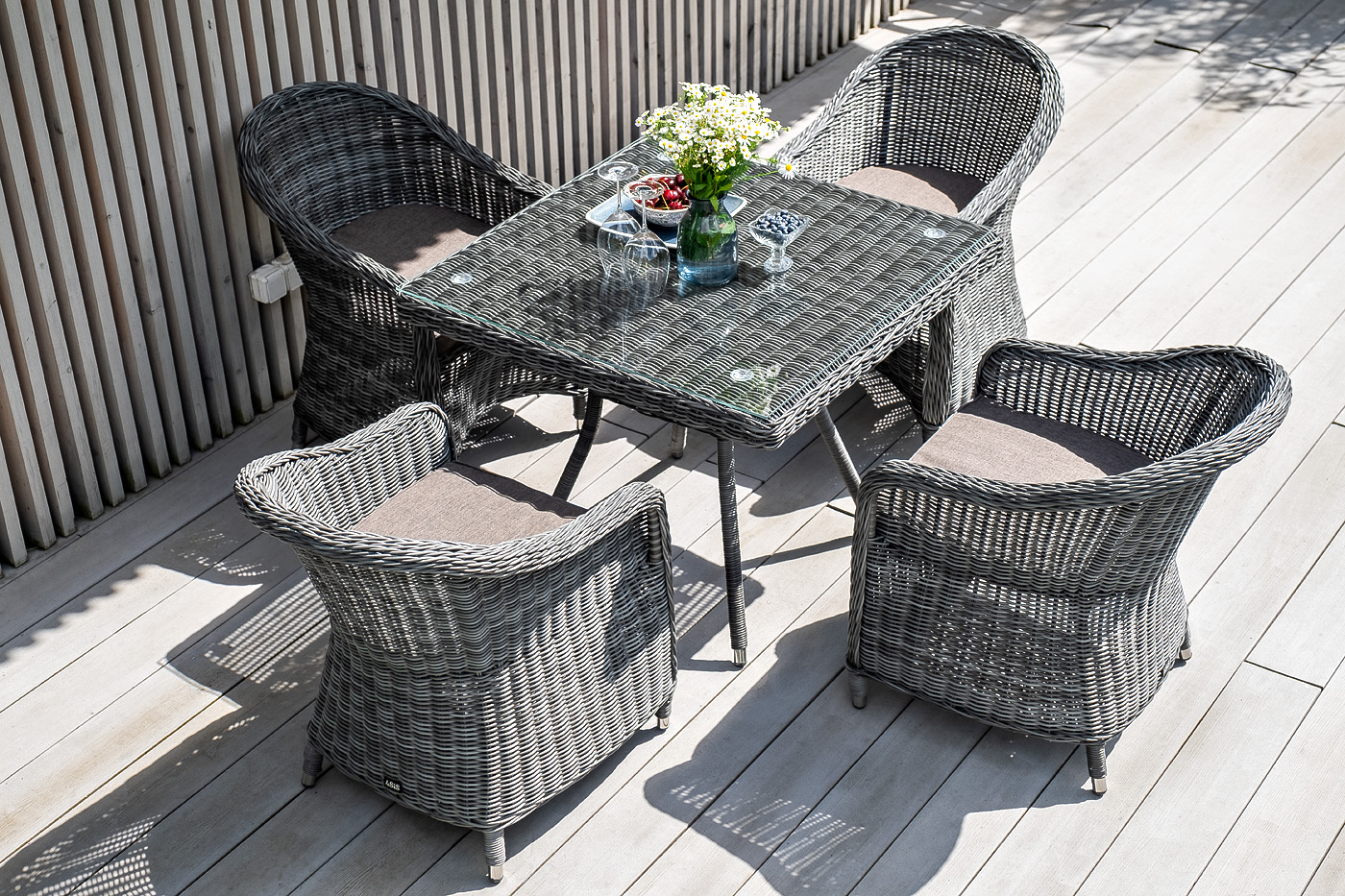 фото "айриш" стол плетеный из искусственного ротанга, цвет графит