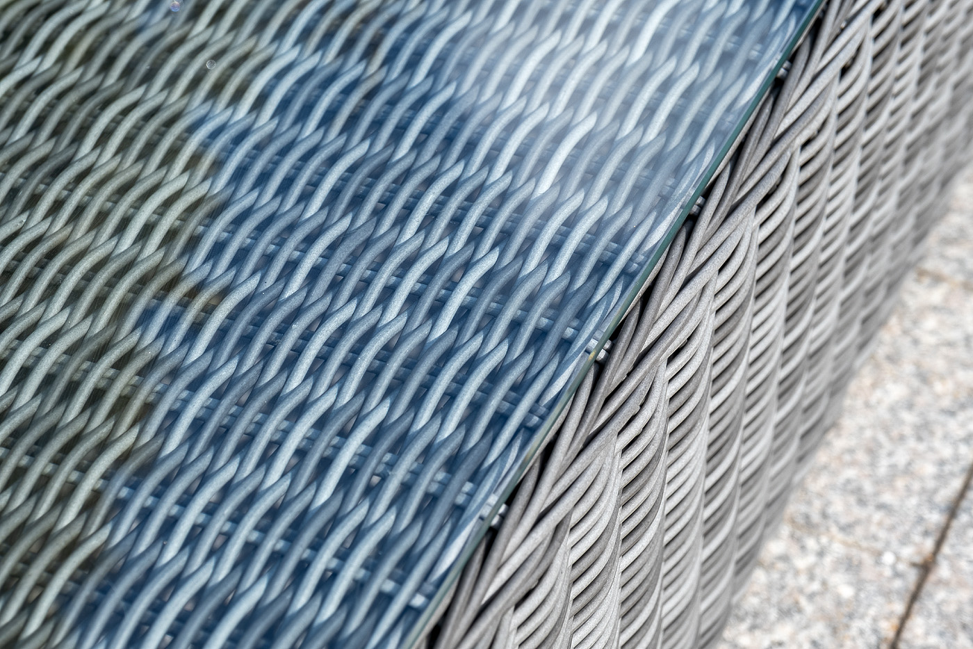 фото "гляссе" лаунж-зона из искусственного ротанга, цвет графит