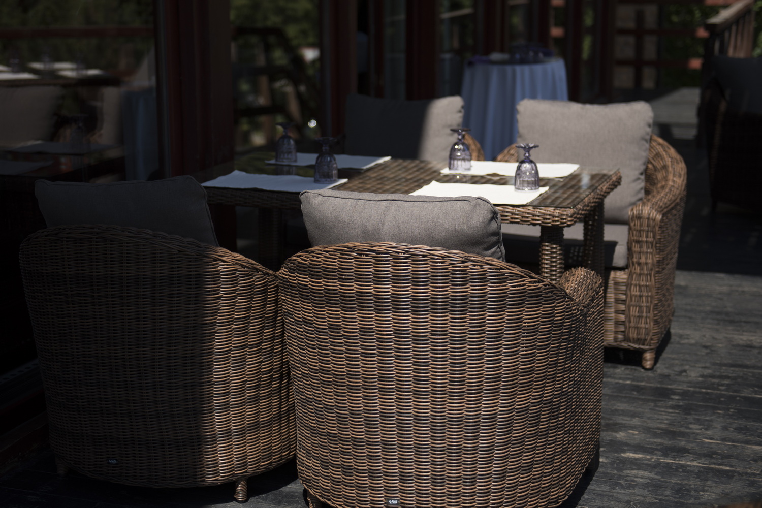 фото "кон панна" кресло из искусственного ротанга, цвет коричневый