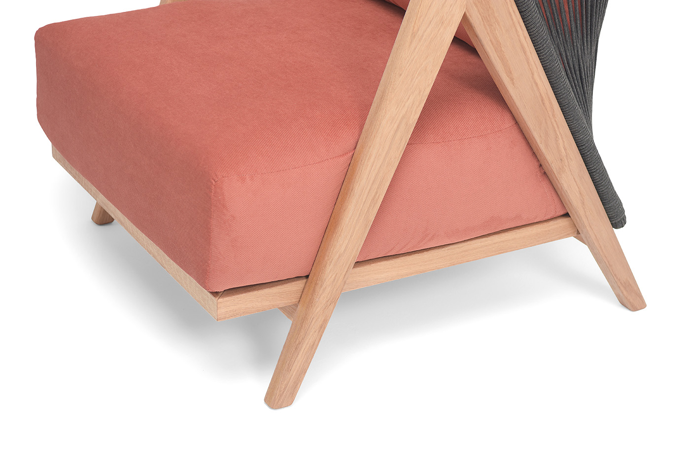 фото кресло лаунж в соответствии с проектом, индивидуального изготовления