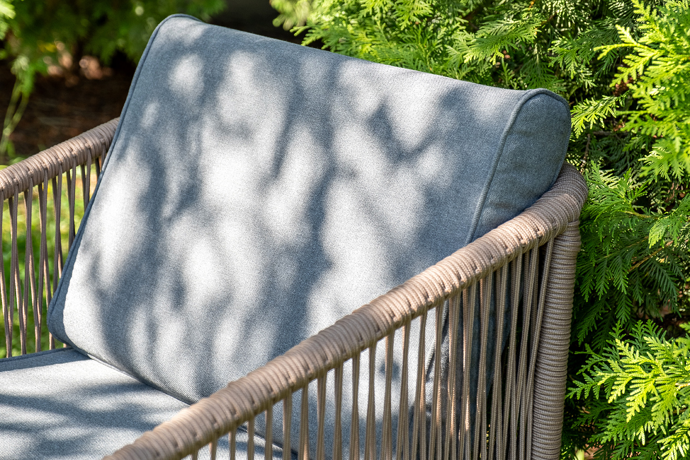 фото "канны" лаунж-зона 4-местная из роупа со столом "верона" (серый гранит), каркас алюминиевый коричневый, роуп коричневый