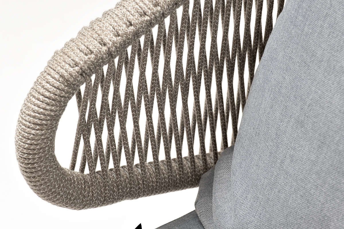 фото "милан" кресло плетеное из роупа, каркас алюминий светло-серый (ral7035) муар, роуп серый меланж круглый, ткань светло-серая