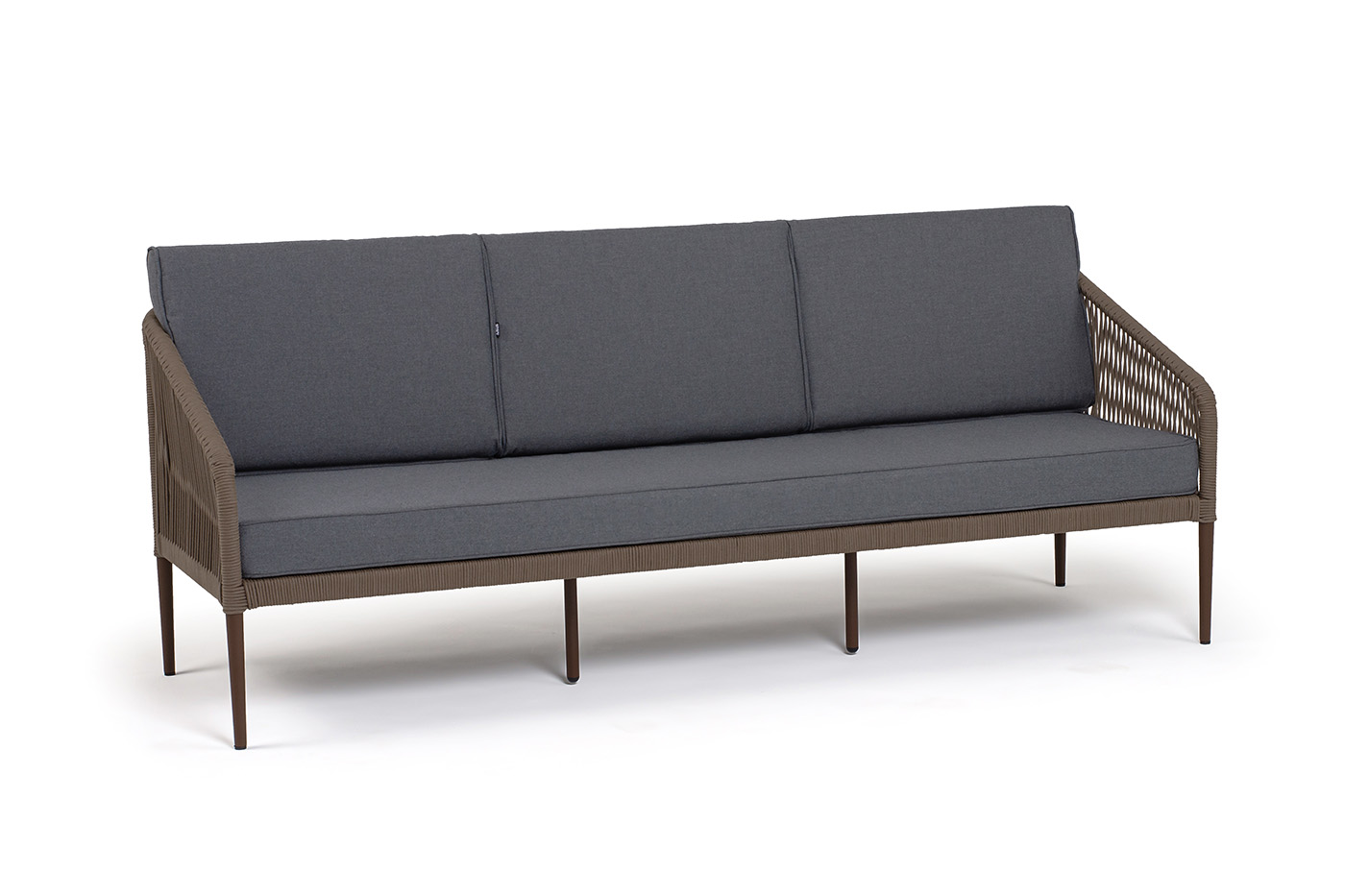 фото "канны" диван 3-местный плетеный из роупа, каркас алюминий темно-серый (ral7024) шагрень, роуп темно-серый круглый, ткань темно-серая 019