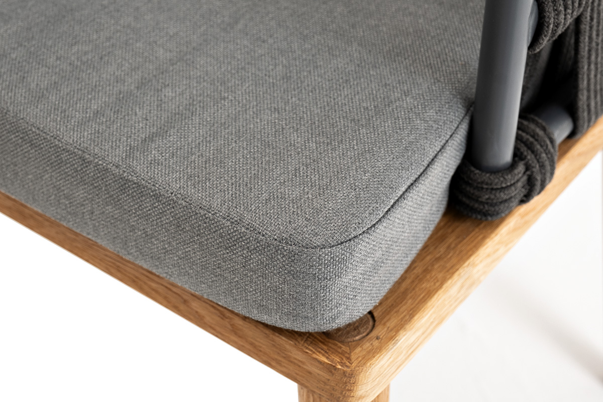 фото "диего" стул плетеный из роупа, основание дуб, каркас из стали темно-серый (ral7024) муар, роуп темно-серый круглый, ткань темно-серая 027