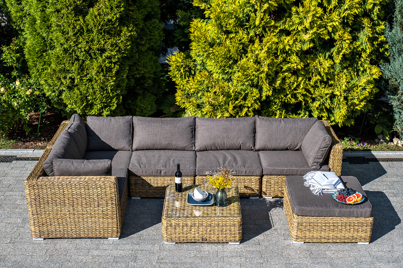 фото "лунго" трансформирующийся диван из искусственного ротанга (гиацинт), цвет соломенный