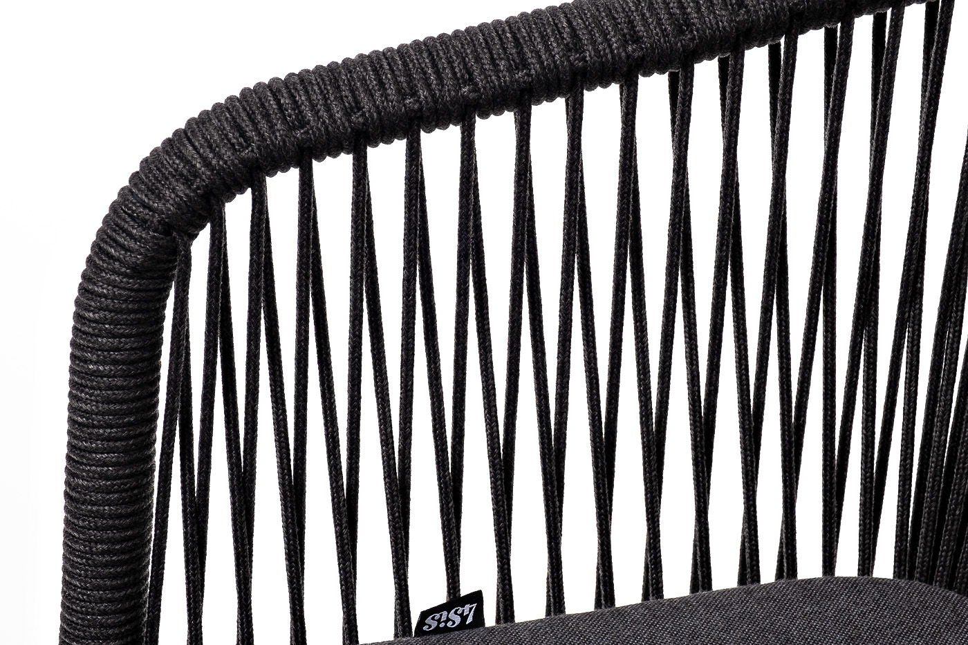 фото "марсель" стул плетеный из роупа, каркас алюминий темно-серый (ral7024) муар, роуп темно-серый круглый, ткань темно-серая 027