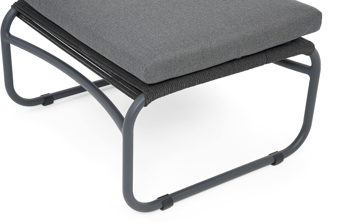 фото "ането" пуф плетеный из роупа, каркас алюминий темно-серый (ral7024) муар, роуп темно-серый круглый