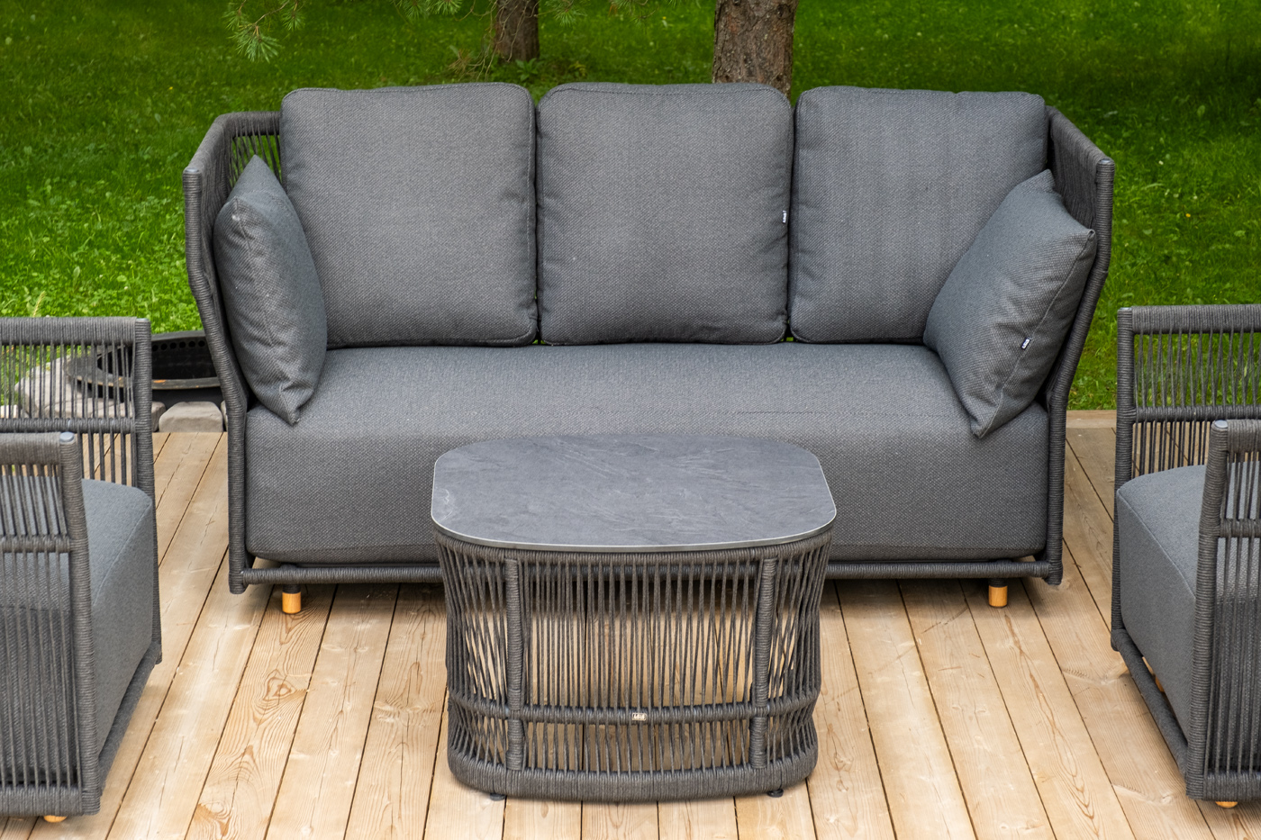 фото "лугано" лаунж-зона 5-местная плетеная из роупа (веревки), каркас алюминиевый темно-серый, роуп темно-серый