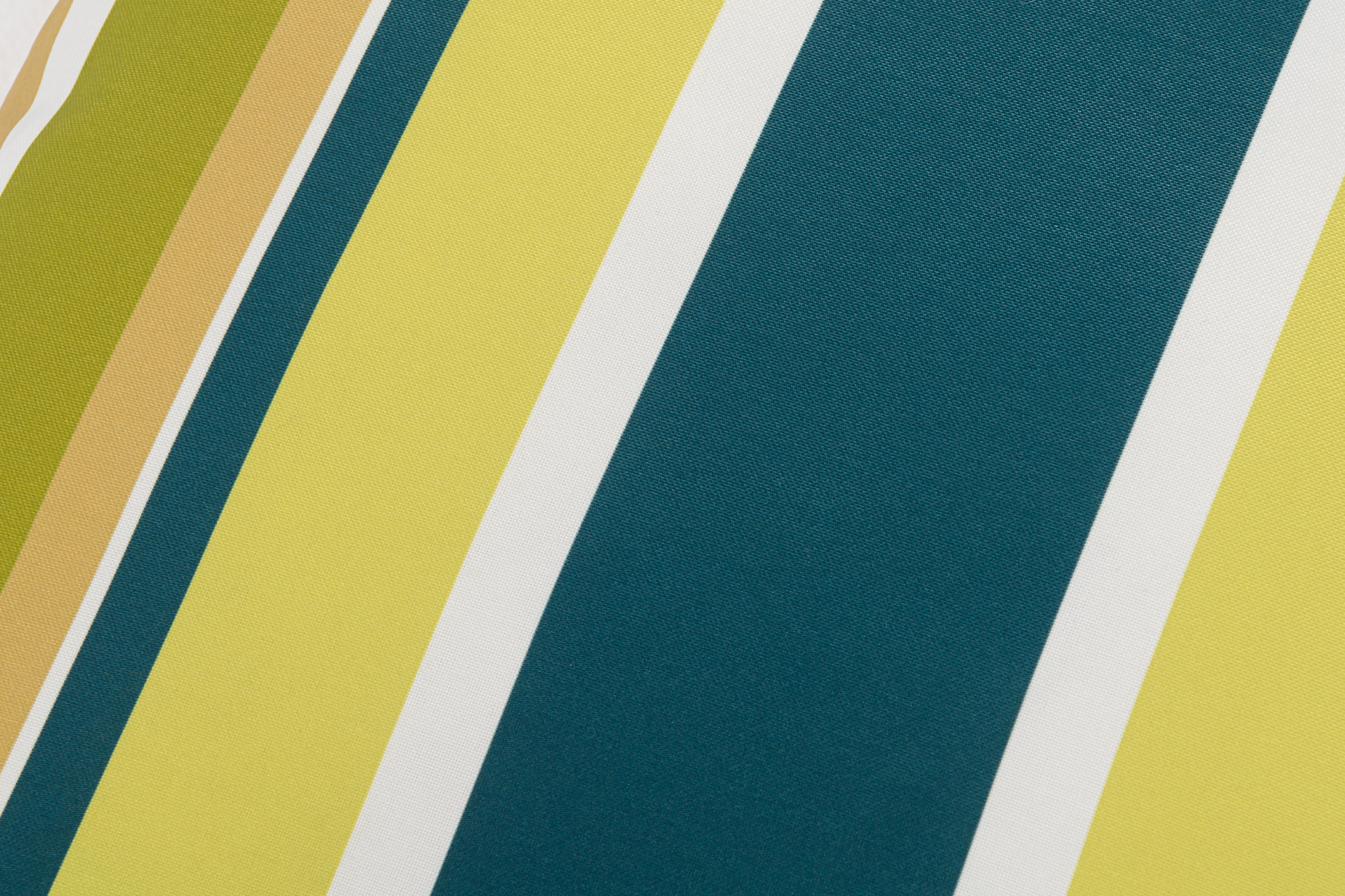 фото декоративная подушка 45х45 см, цвет грин лайн