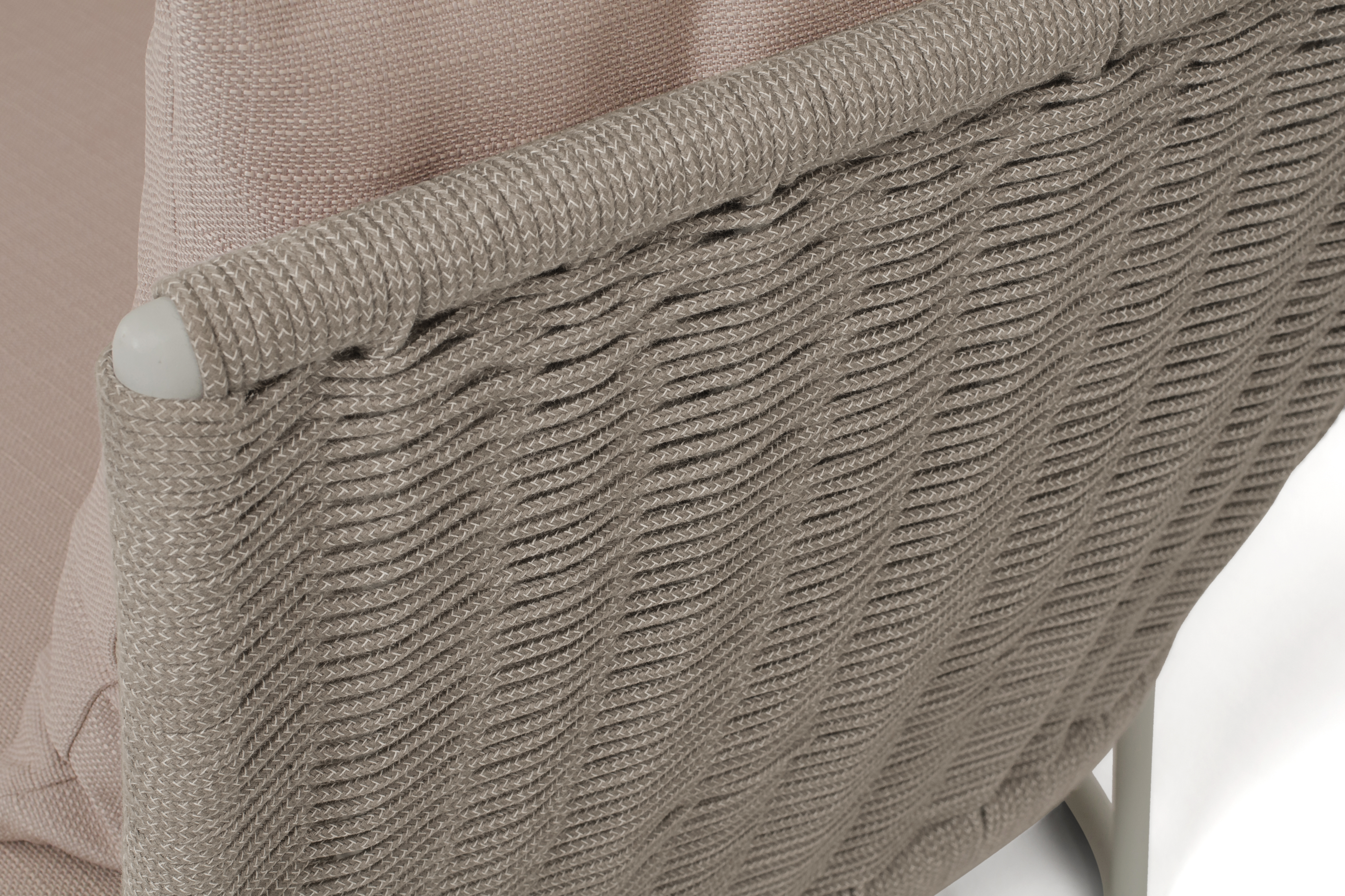 фото "фиджи" диван 3-местный плетеный из роупа, каркас алюминий светло-серый (ral7035) муар, роуп серый меланж круглый, ткань mossle бежевая