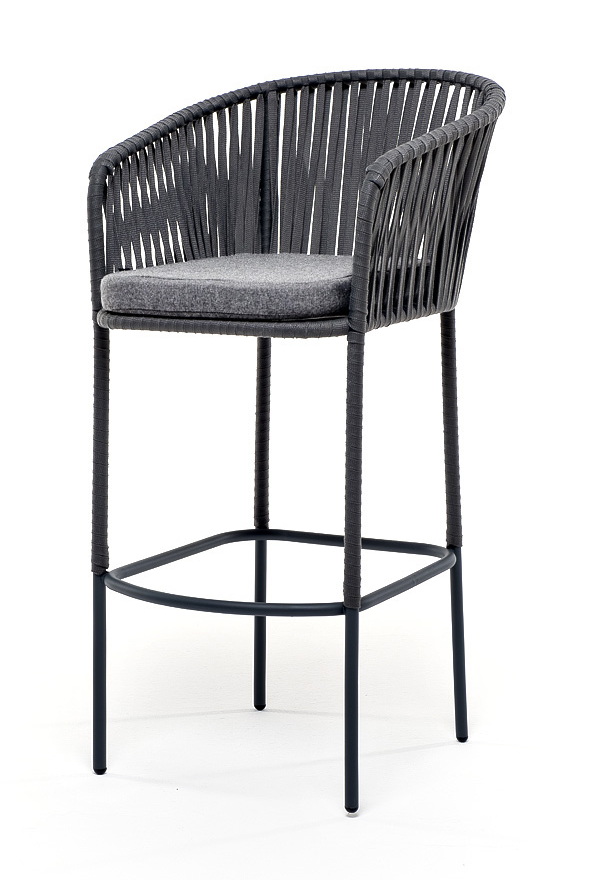 фото "бордо" стул барный плетеный из роупа, каркас из стали серый (ral7022) муар, роуп серый 15мм, ткань серая 017