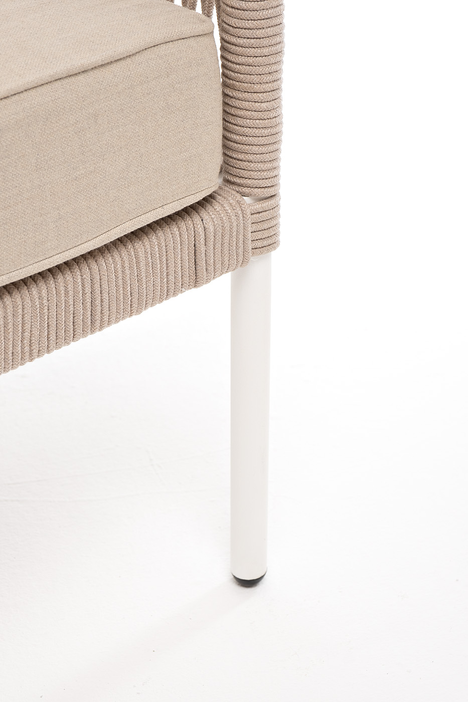 фото "канны" левый модуль плетеный из роупа, каркас алюминий белый муар, роуп бежевый круглый, ткань бежевая 15052