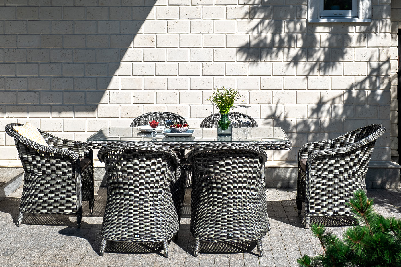 фото "равенна" плетеное кресло из искусственного ротанга, цвет графит