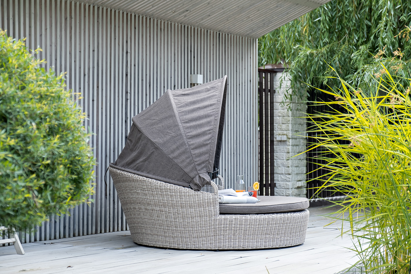 фото "стильяно" плетеная кровать круглая, цвет бежевый