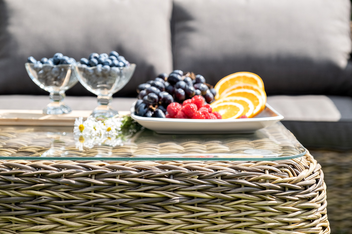 фото "кальяри" журнальный столик из искусственного ротанга (гиацинт), цвет соломенный