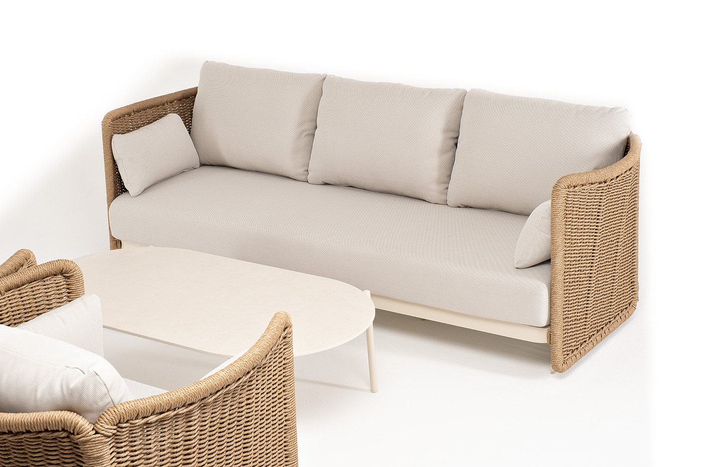 фото "аликанте" лаунж-зона из искусственного ротанга, цвет соломенный (к)