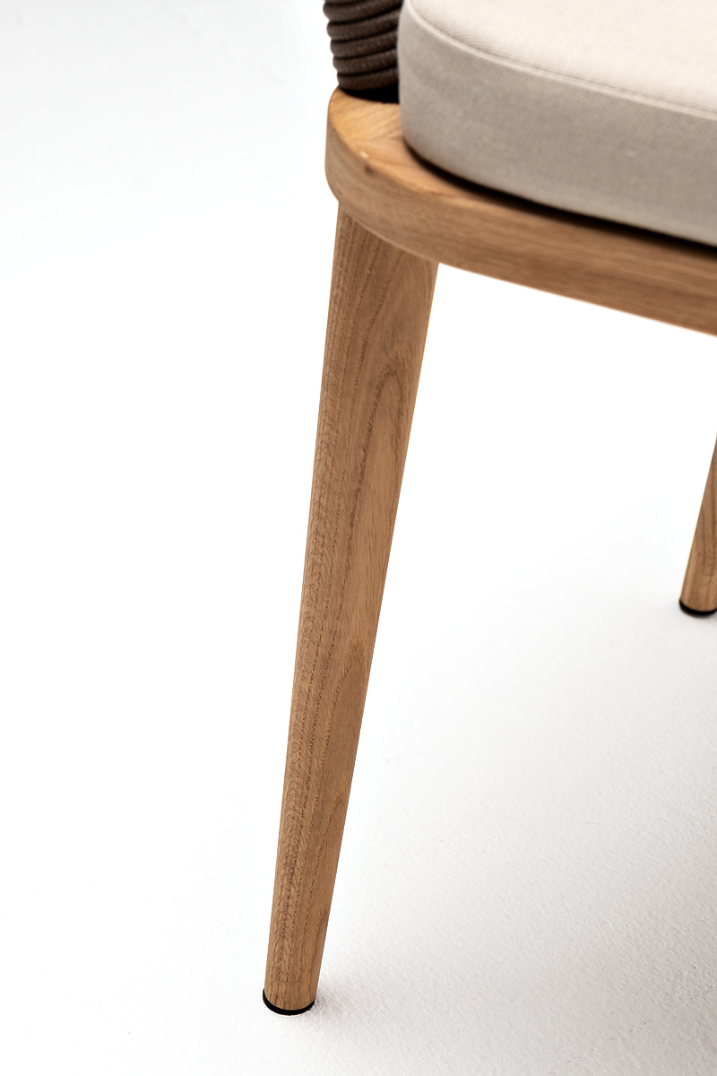 фото "марсель" стул плетеный из роупа, основание дуб, роуп коричневый круглый, ткань бежевая 15052