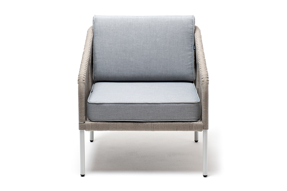 фото "канны" кресло плетеное из роупа, каркас алюминий светло-серый (ral7035) муар, роуп серый меланж круглый, ткань светло-серая