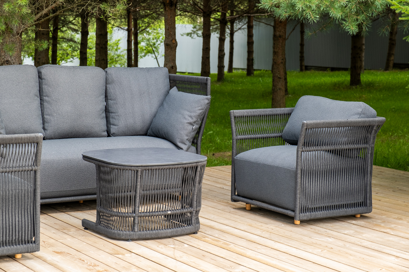 фото "лугано" лаунж-зона 5-местная плетеная из роупа (веревки), каркас алюминиевый темно-серый, роуп темно-серый