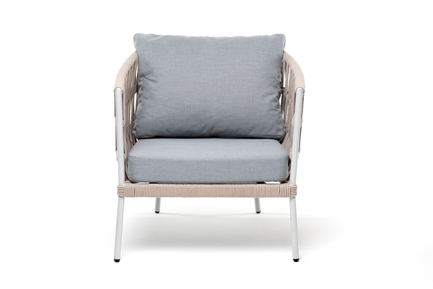 фото "диего" кресло плетеное из роупа, каркас алюминий светло-серый (ral7035) муар, роуп бежевый круглый, ткань светло-серая