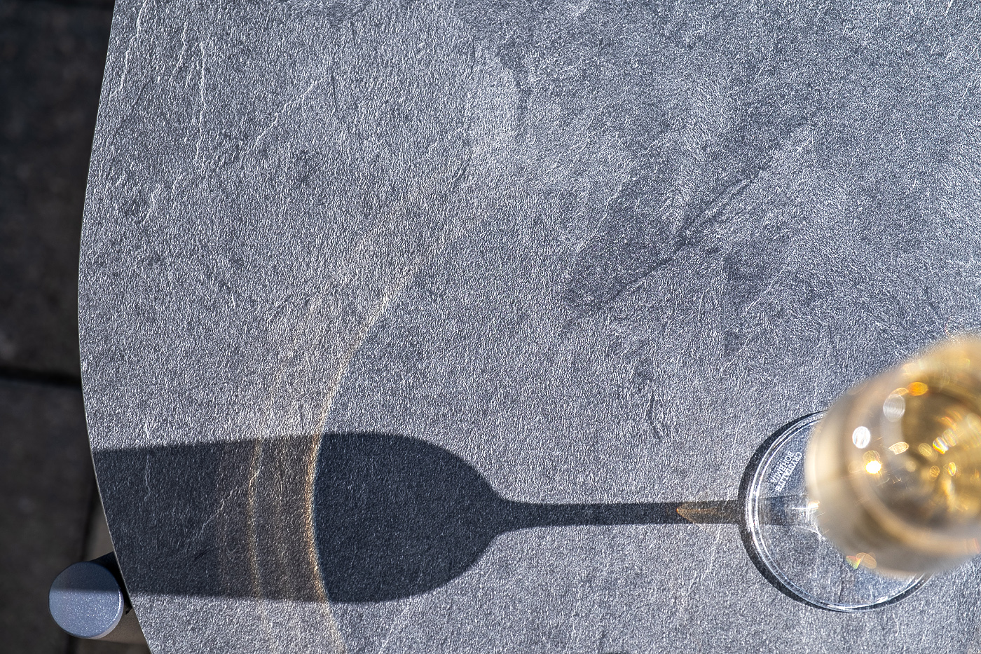 фото "милан" лаунж-зона 4-местная плетеная из роупа (веревки), каркас алюминиевый темно-серый, роуп темно-серый