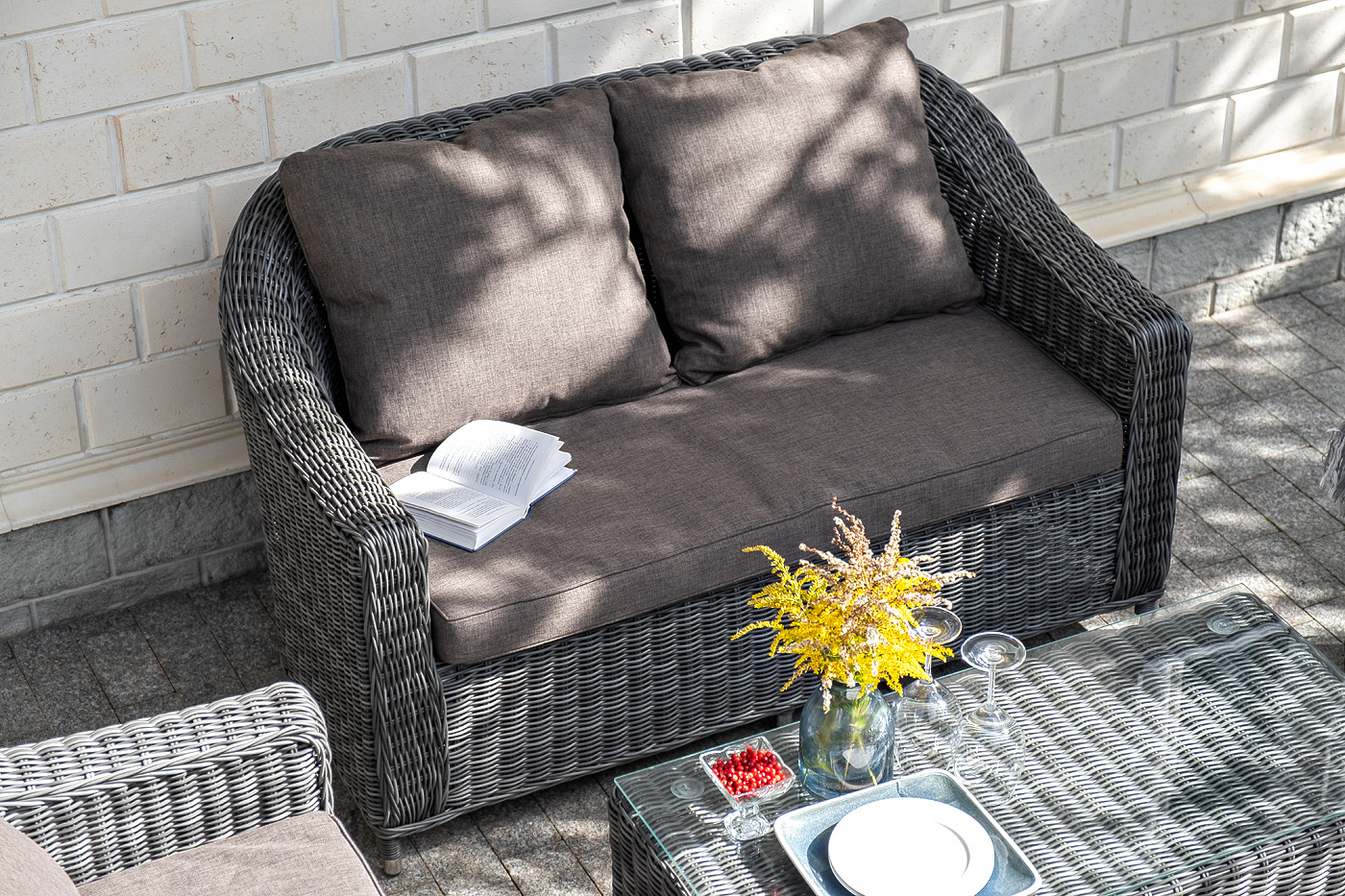 фото "кон панна" диван из искусственного ротанга двухместный, цвет графит