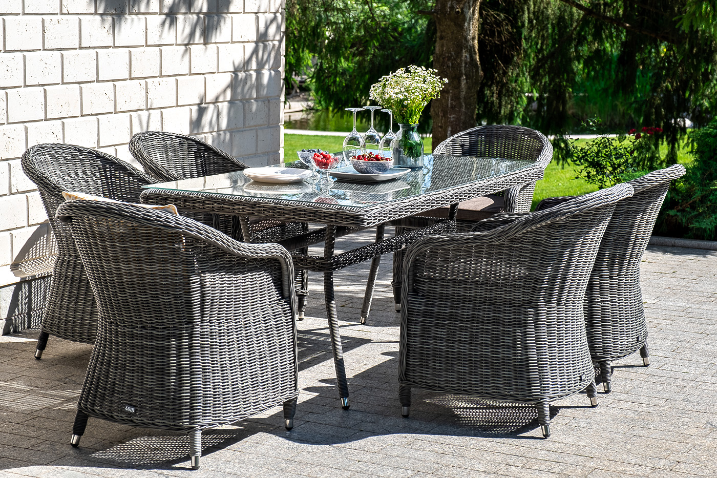 фото "равенна" плетеное кресло из искусственного ротанга, цвет графит