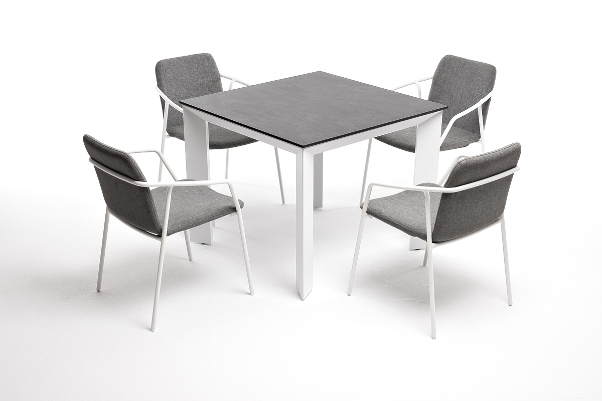 фото "венето" обеденная группа на 4 персоны со стульями "марокко", каркас белый, роуп серый