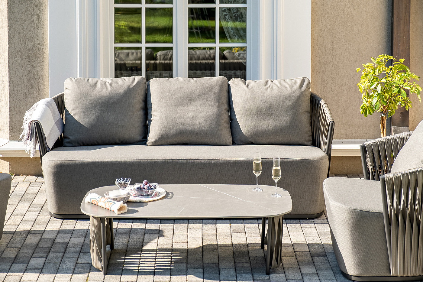 фото "флоренция" лаунж-зона из искусственного ротанга, цвет графит (к)