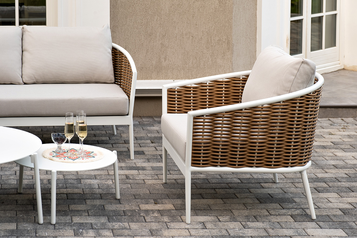 фото "тоскана" лаунж-зона из искусственного ротанга, цвет соломенный (к)