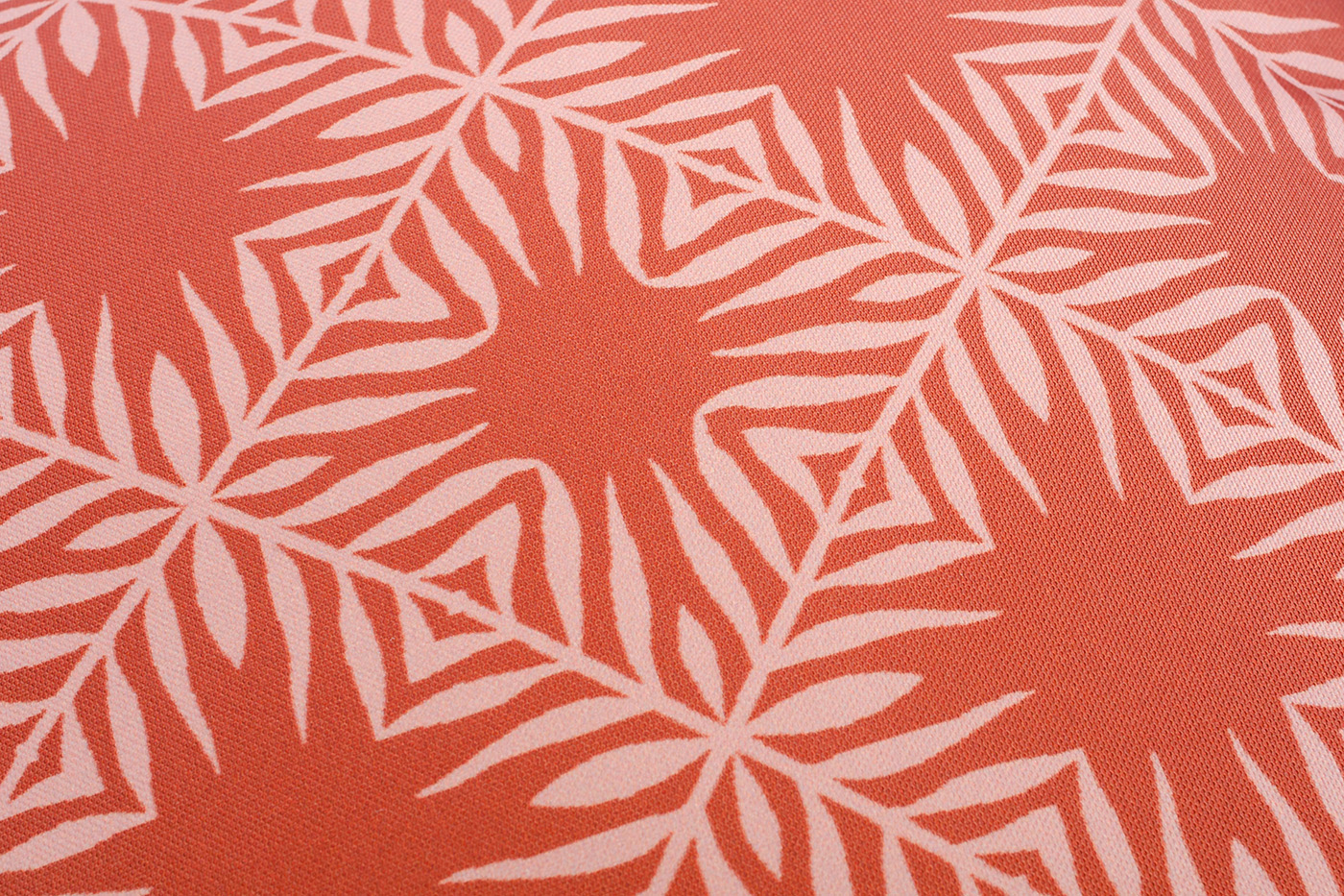 фото декоративная подушка 40х40 см, цвет рэд