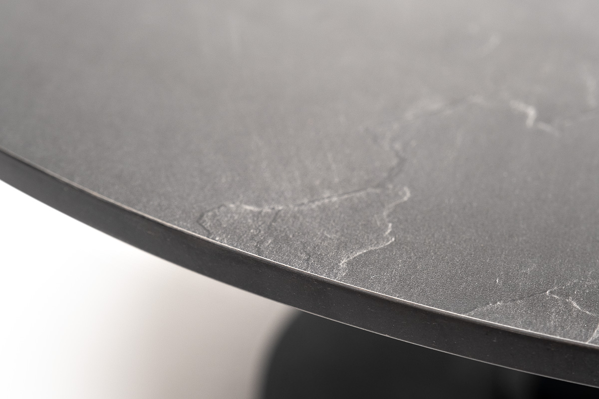 "Чили" интерьерный стол из HPL круглый Ø80 H32, цвет "серый гранит" фото "чили" интерьерный стол из hpl круглый ø80 h32, цвет "серый гранит"