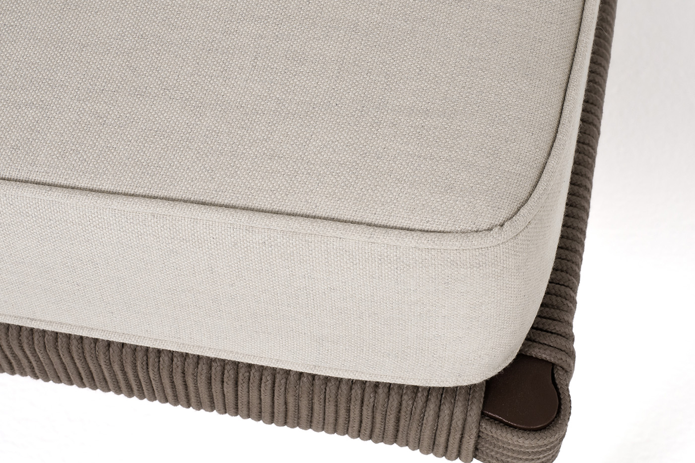 фото "канны" правый модуль плетеный из роупа, каркас алюминий коричневый (ral8016) муар, роуп коричневый круглый, ткань бежевая 15052