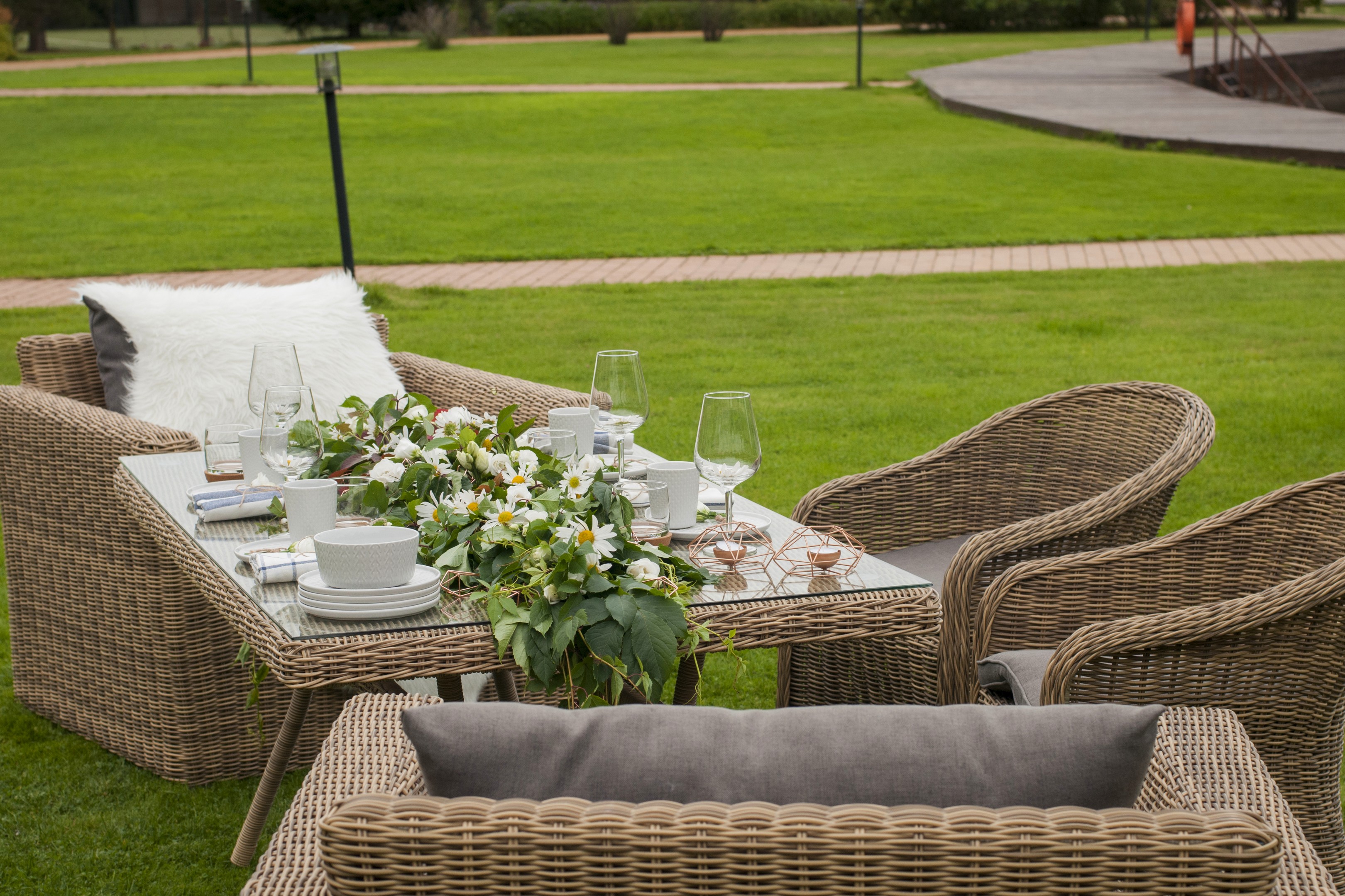 фото "латте" плетеный стол из искусственного ротанга 160х90см, цвет соломенный