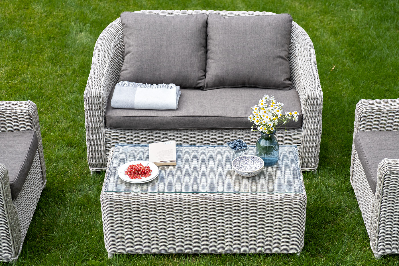 фото "кон панна" лаунж-зона из искусственного ротанга, цвет бежевый