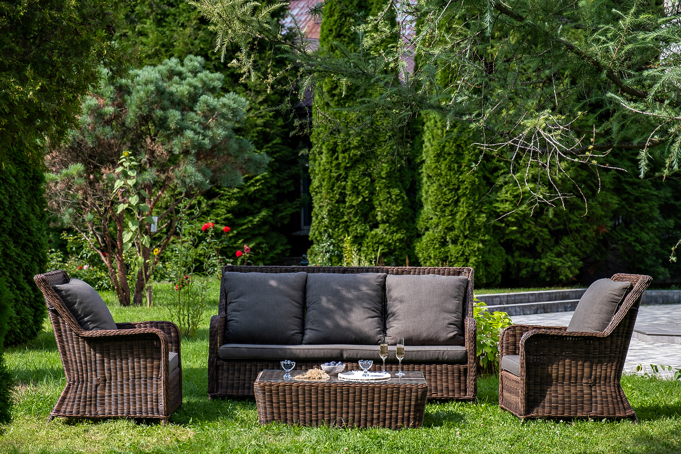 фото "гляссе" лаунж-зона из искусственного ротанга, цвет коричневый