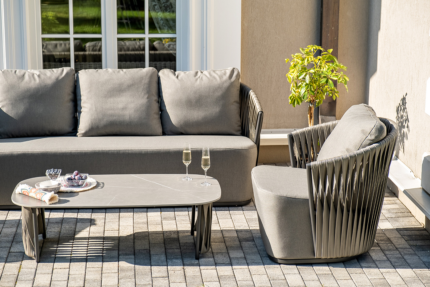 фото "флоренция" лаунж-зона из искусственного ротанга, цвет графит