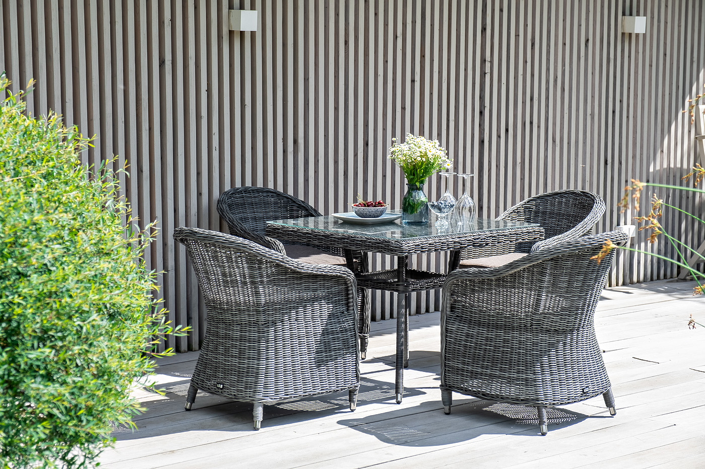 фото "айриш" стол плетеный из искусственного ротанга, цвет графит