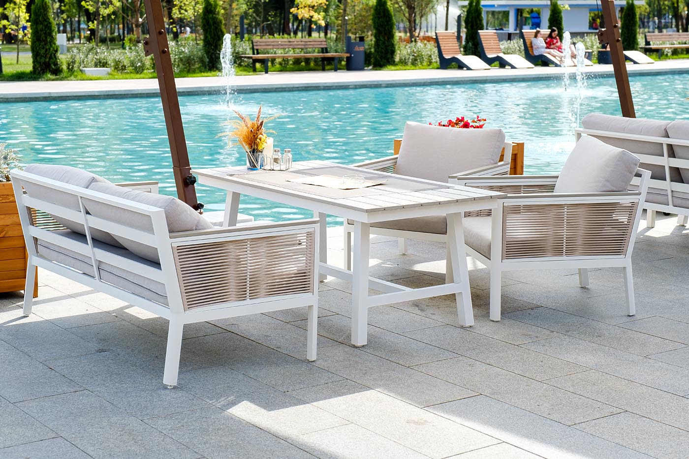 фото "сан ремо" стол обеденный из дпк, каркас алюминиевый