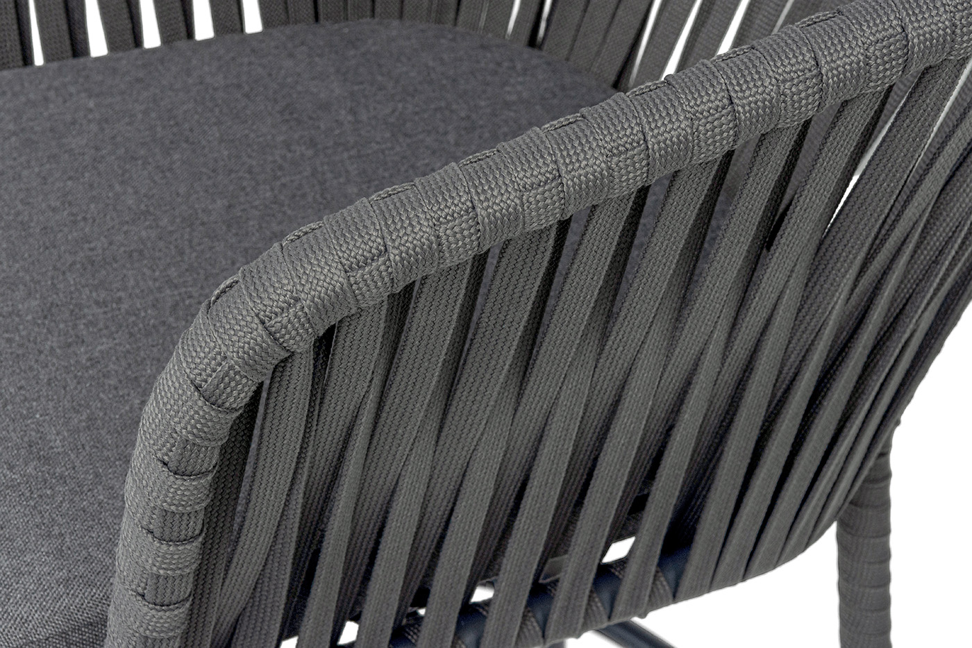 фото "бордо" стул барный плетеный из роупа, каркас из стали темно-серый (ral7024) муар, роуп серый 15мм, ткань темно-серая 027 new