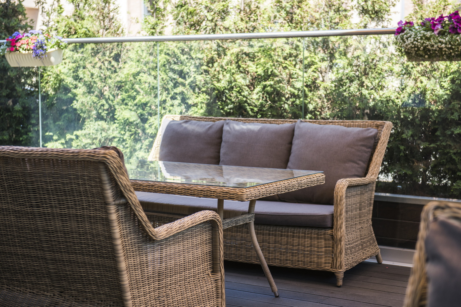 фото "гляссе" диван трехместный из искусственного ротанга, цвет соломенный